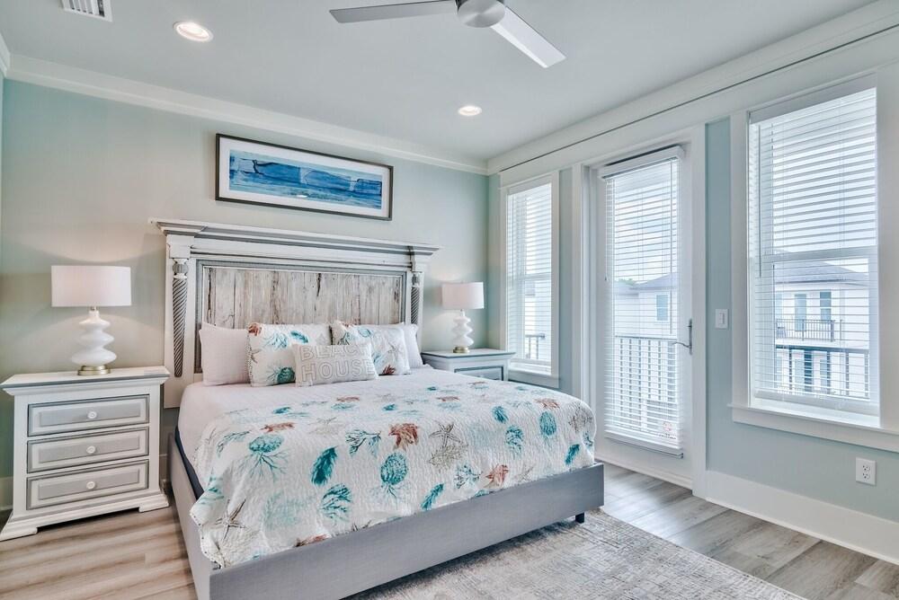 Beach Haven Chateau Golf Cart Heated Pool