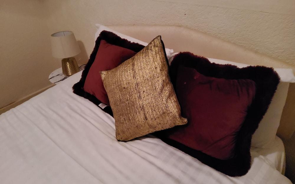 Sensational Stay - Bedford Avenue