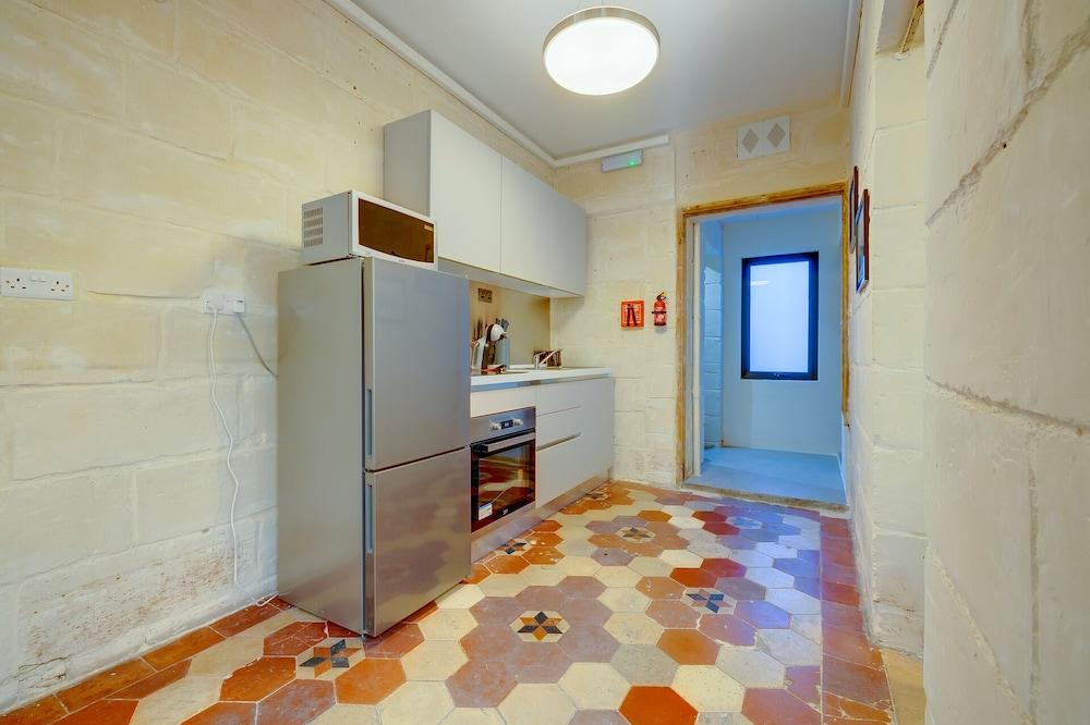 Central and Cosy 2BR Apartment in Valletta