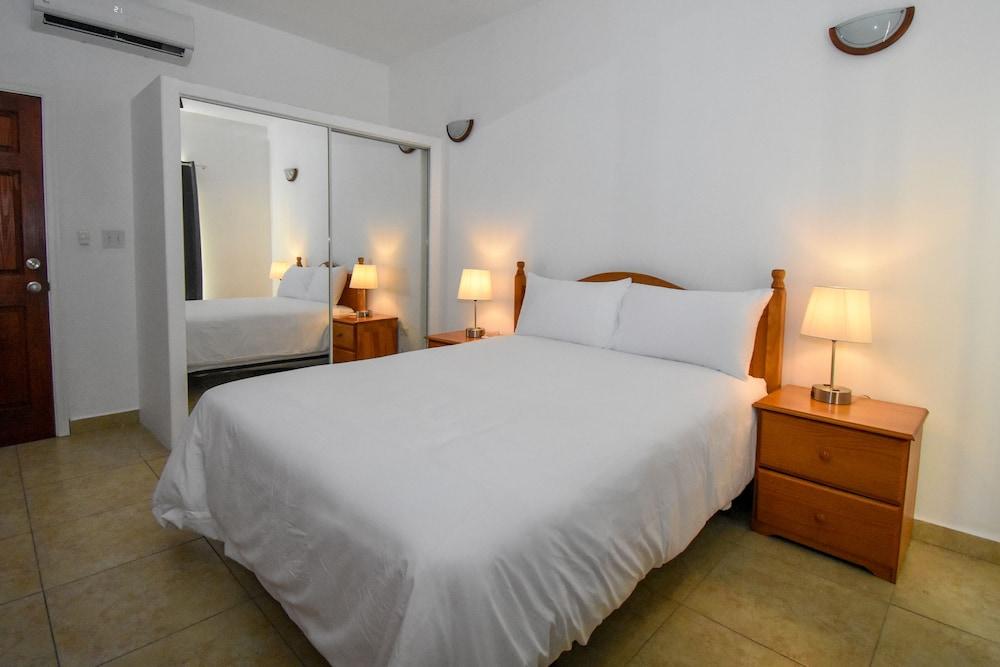 Lord Nelson Hotel & Residences