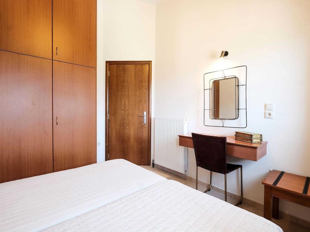 Family Friendly Villa Bluefairy With Private Pool, Near Restaurants & Beach