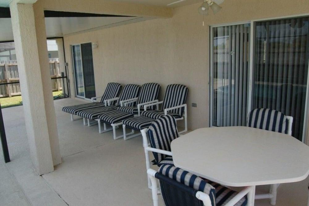 Ref 20 3 bed Home With Private Pool Pet Friendly