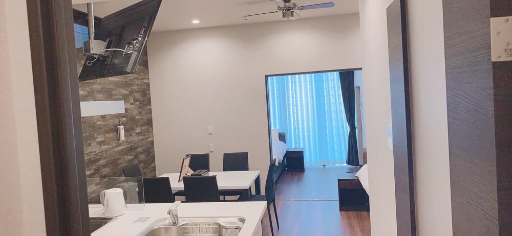 European  Tower  Hotel