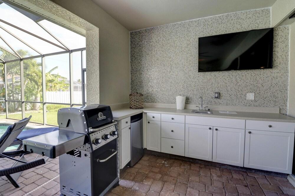 Rejuvenation Villa-luxury Surfside