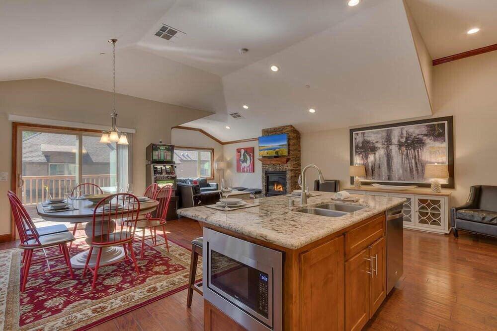 Tahoe Woods Penthouse