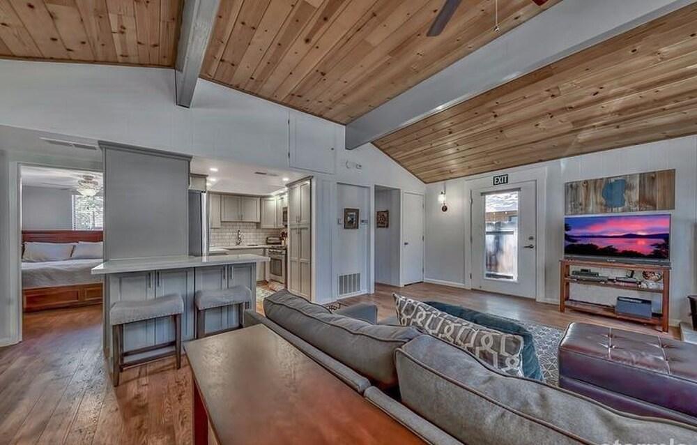 Updated Throughout, Hot Tub, Bbq, Pet Friendly