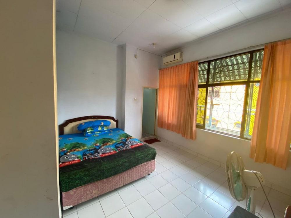 Bulusaraung Homestay Makassar
