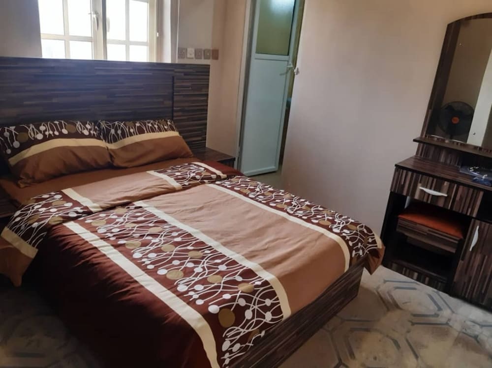 Remarkable 2-bed Apartment in Lagos
