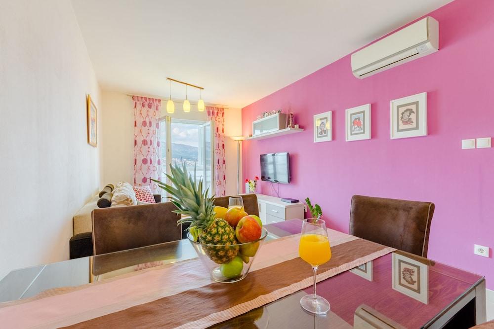 Apartment Mountain View