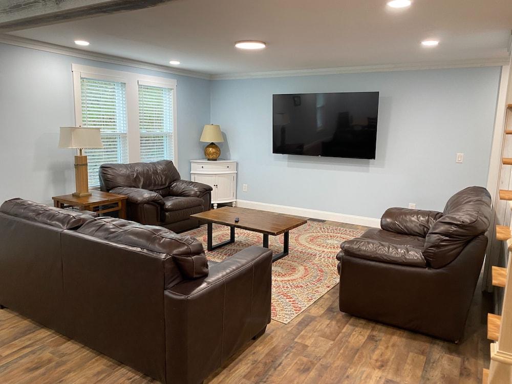 1st Class Rentals The Thurman Munson House