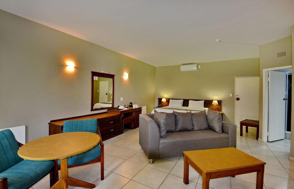 Sundown Country Estate