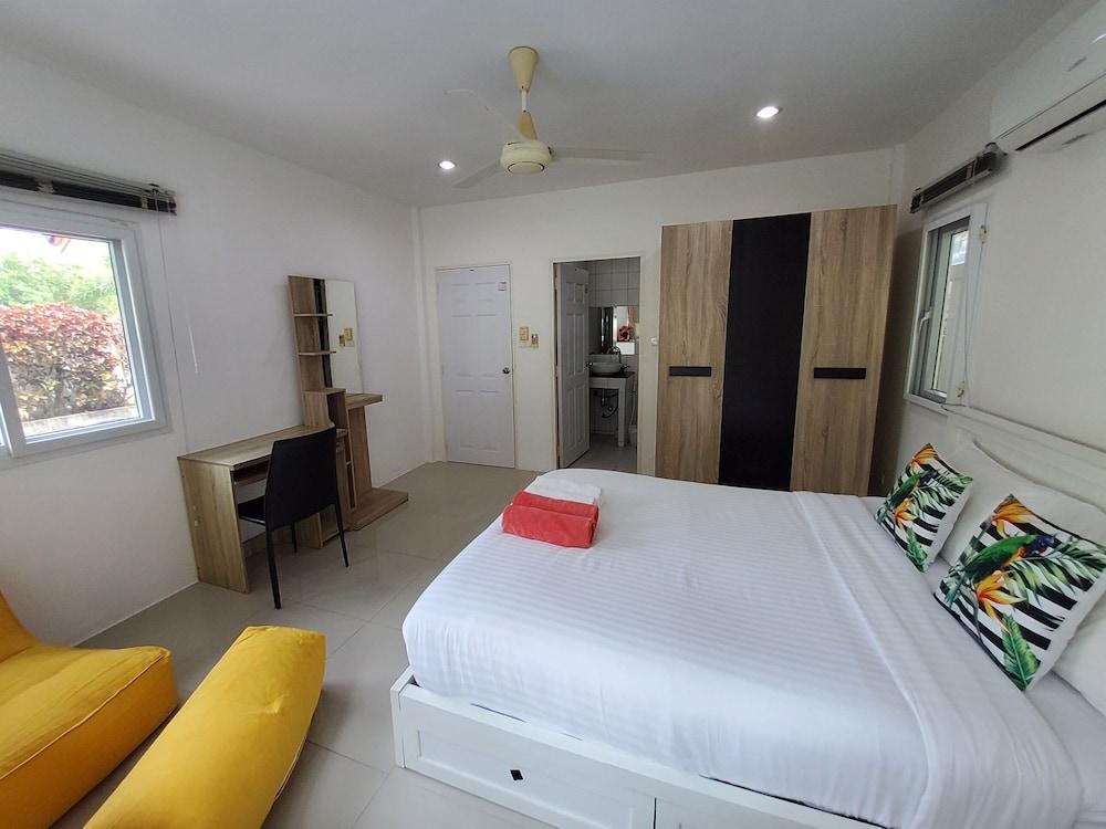 Star Private Pool Villa 2 Bedrooms