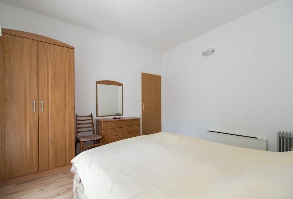 Apartment Alana -