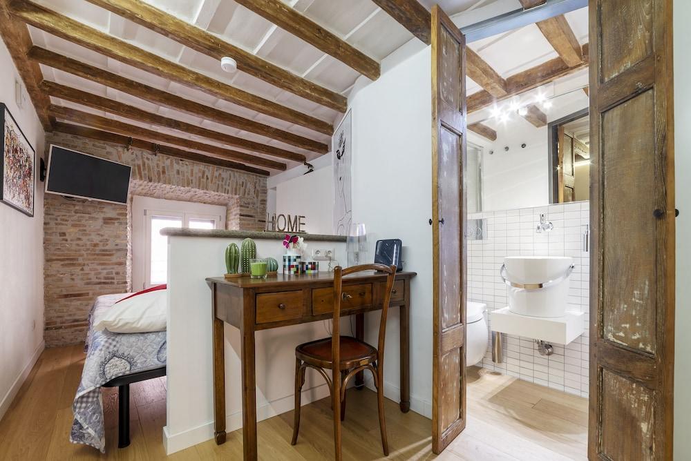 Largo di Torre Argentina Cozy Studio