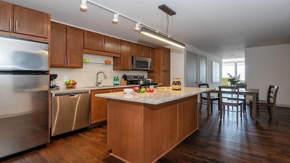 CozySuites | TWO Classy 2BR Condo on Elm St.