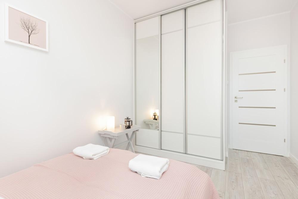 Apartment Sucha Gdansk by Renters