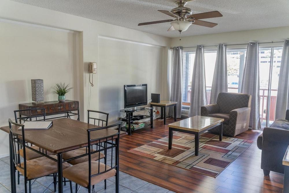 Budget Friendly 1bd/1ba Unit Near Int' Marketplace