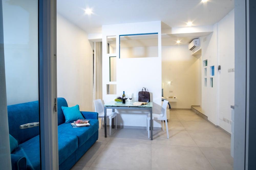 Style Apartment in Sorrento Centre