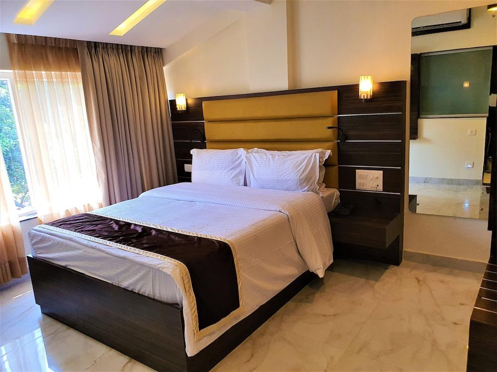 Shanti Solitaire Arpora