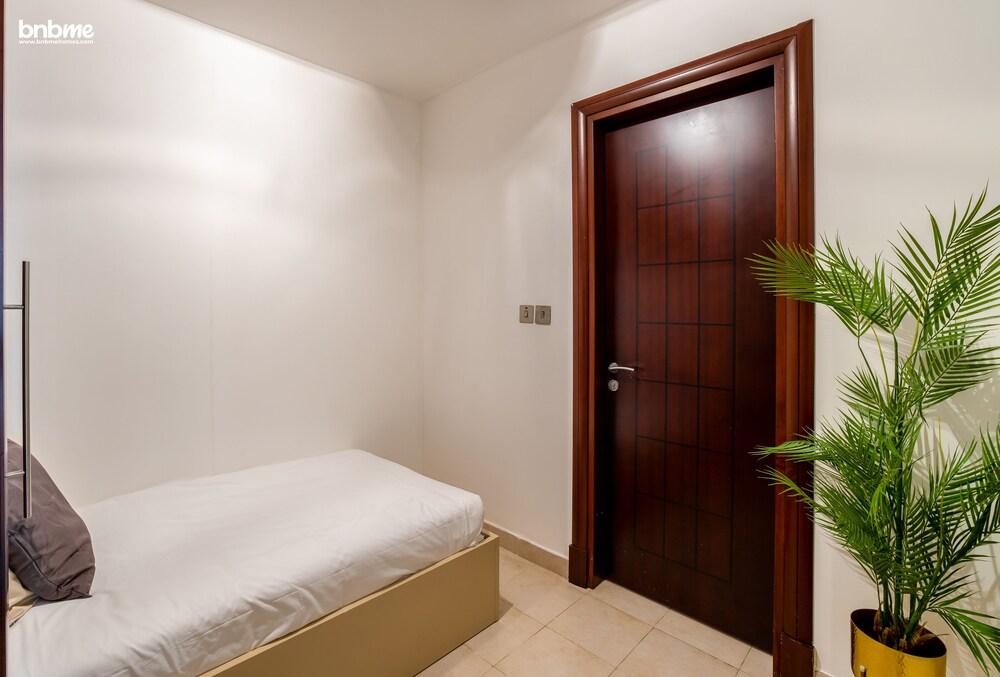 2B-GrandeurMughal-AG03