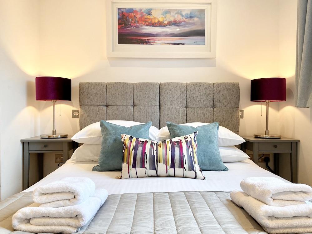 Oxford Penthouse Suite