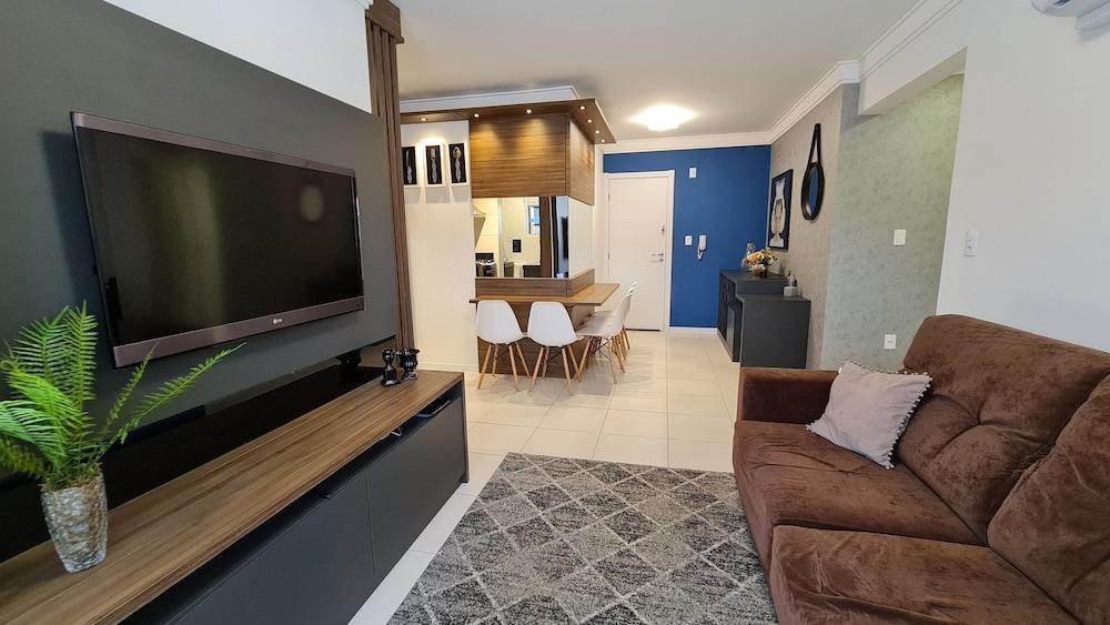 Recanto Cardeal 206C - 697