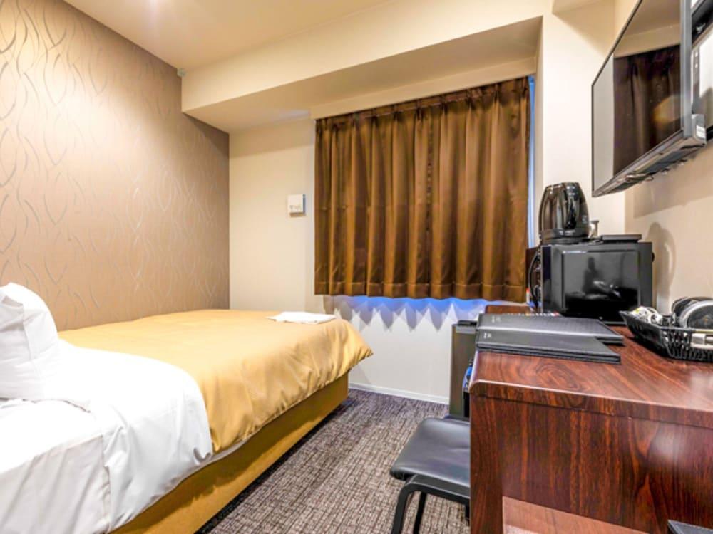 HOTEL LiVEMAX OKAZAKI