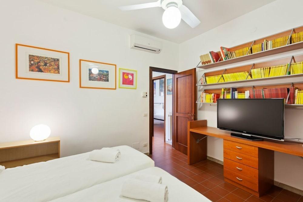 Torre a Mare Villa with Garden & Parking