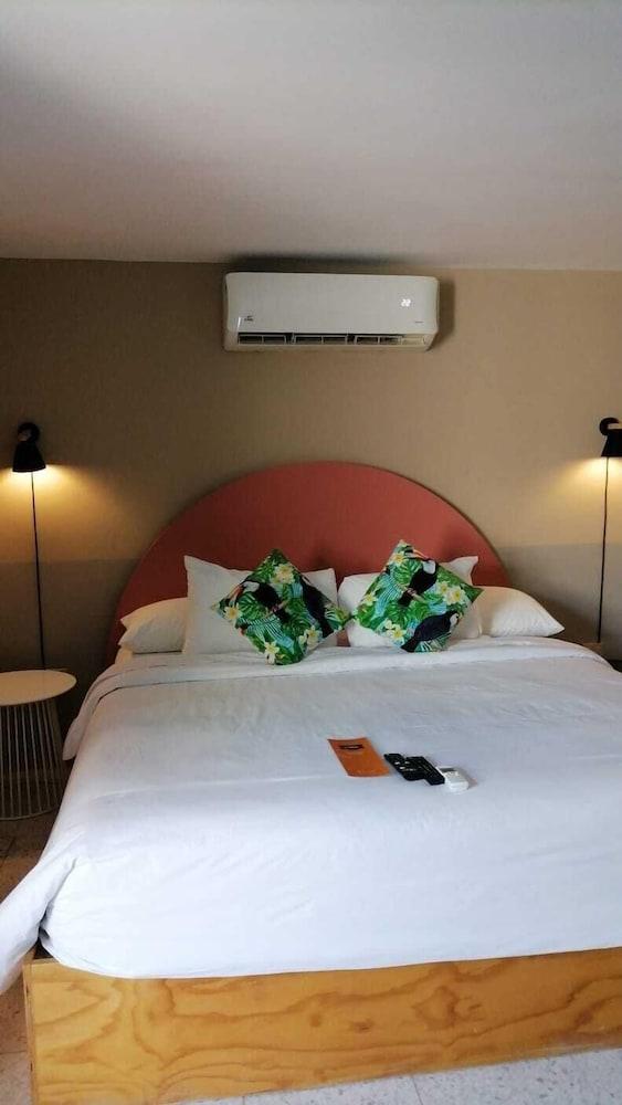 Cardedeu Express Hotel