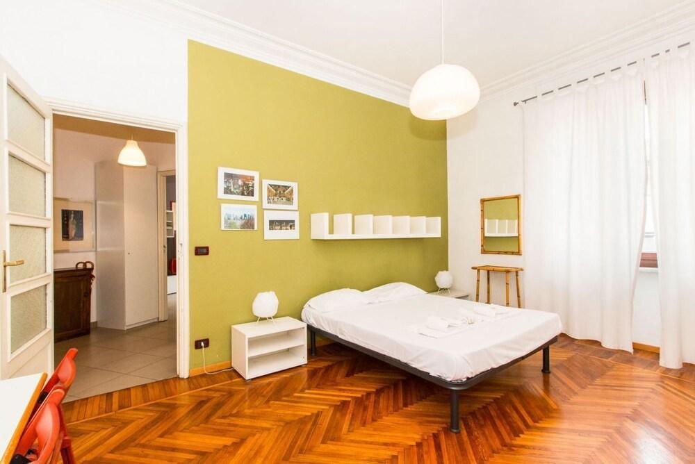 Mercato Centrale Colorful Flat