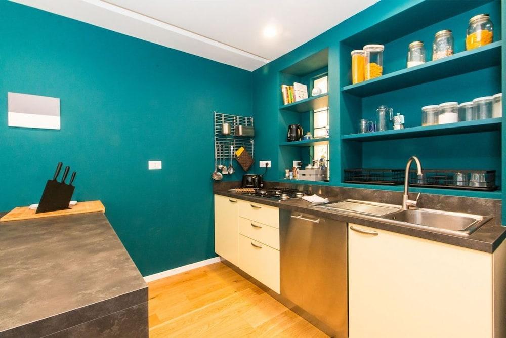 Vittorio Veneto Terrace Flat with parking