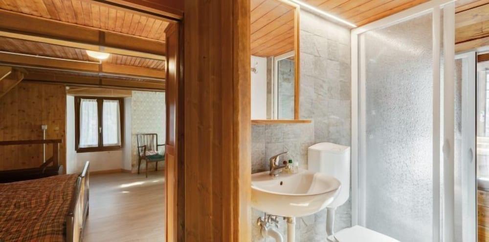 Vanzone Historic House with garden