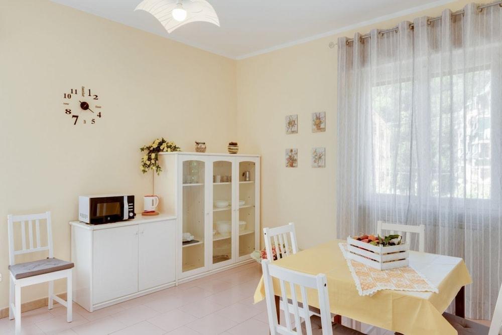 Splendido Appartamento con giardino e 3 posti auto