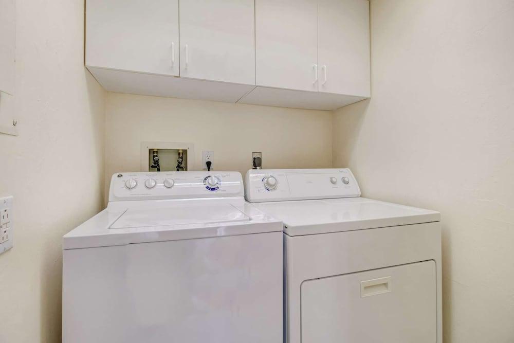 25870 Hickory Blvd #704