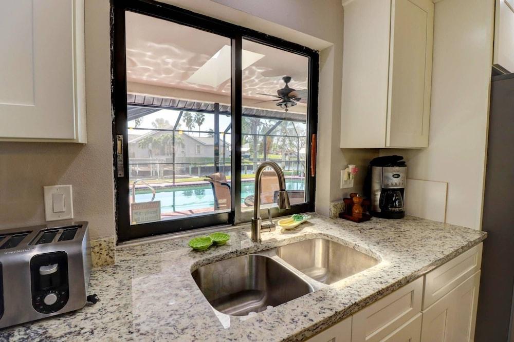 2216 Everest Parkway