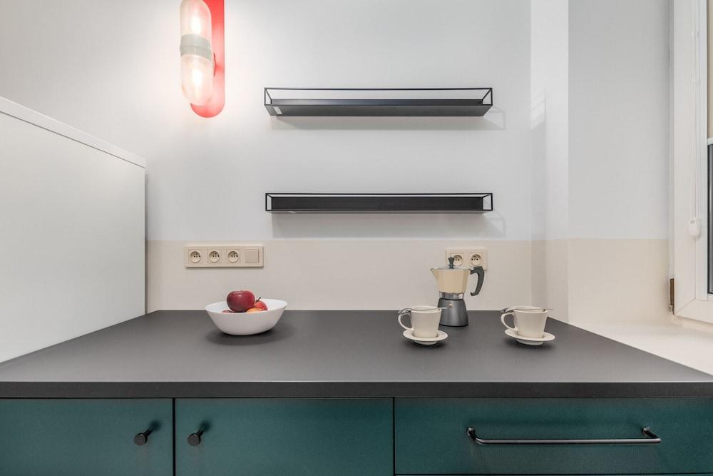 Apartment Plac Dabrowskiego by Renters