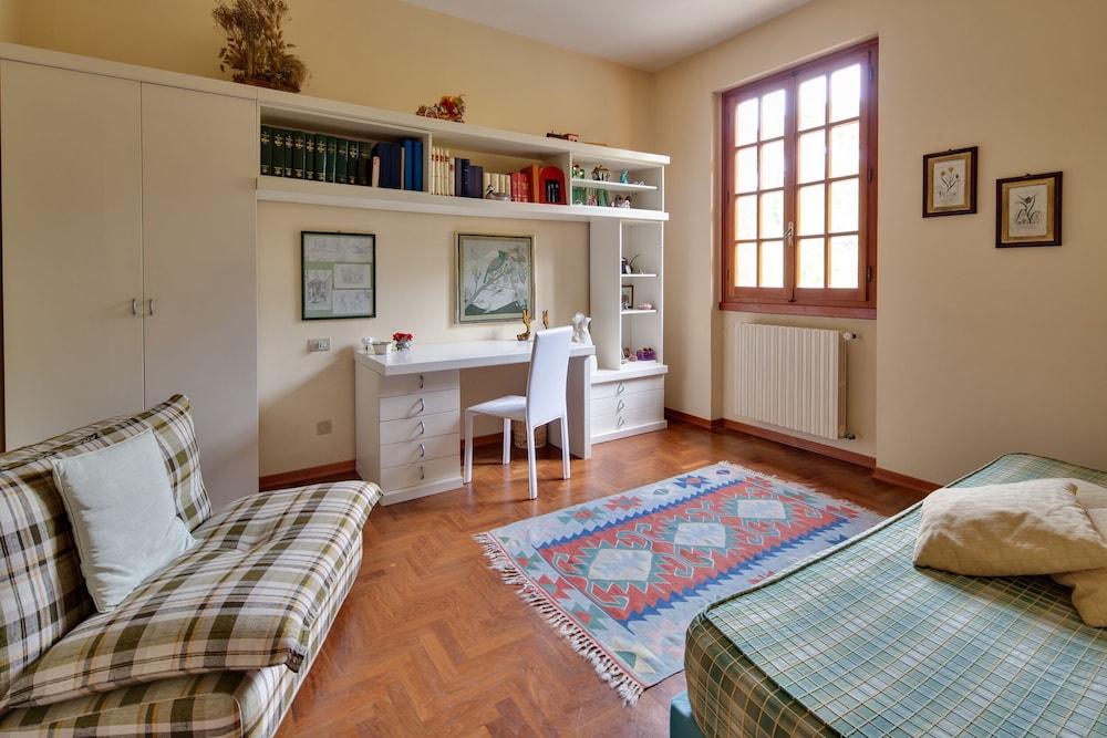 Villa La Bruscola by Mmega