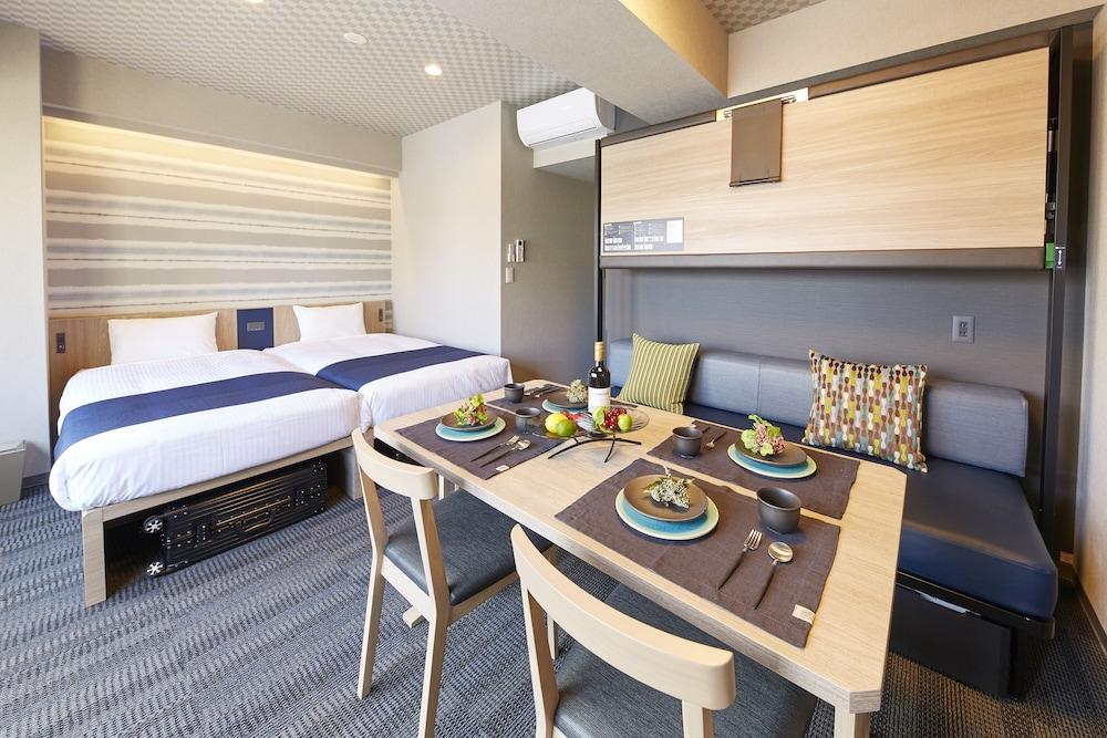 MONday Apart Premium GINZA SHINTOMICHO