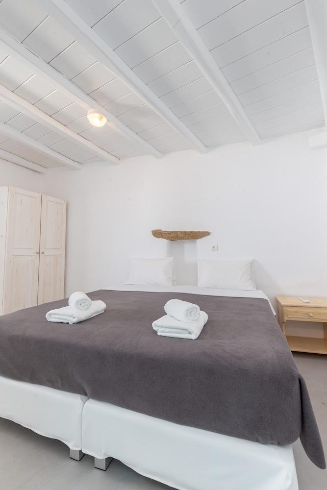 Glorious Aegean View Pool Villa Pharos