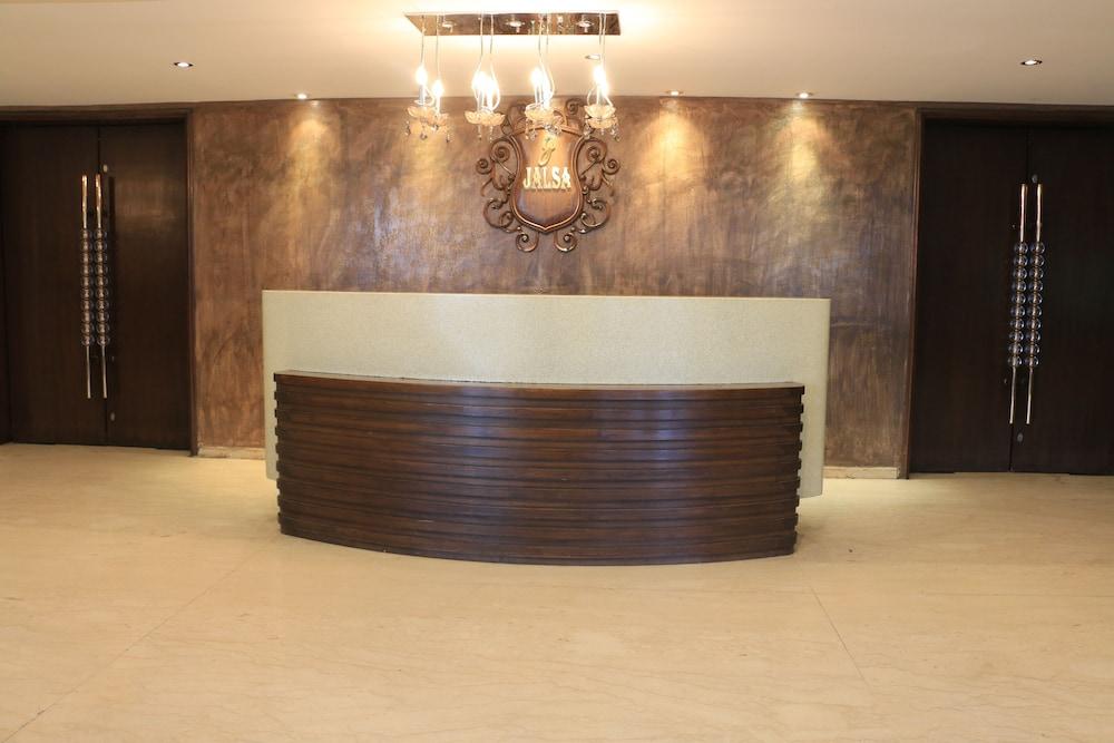 Jalsa Hotel & Banquets