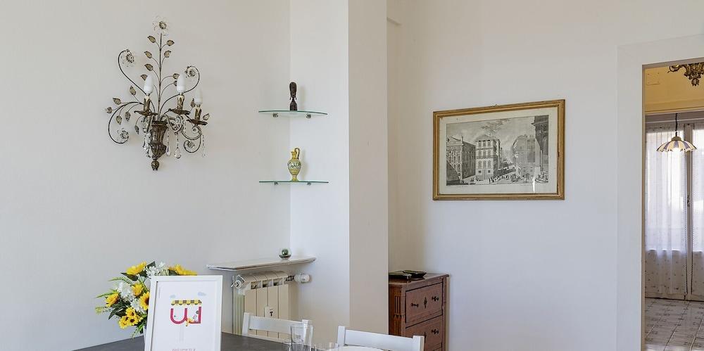 Homey Seaview Apartment