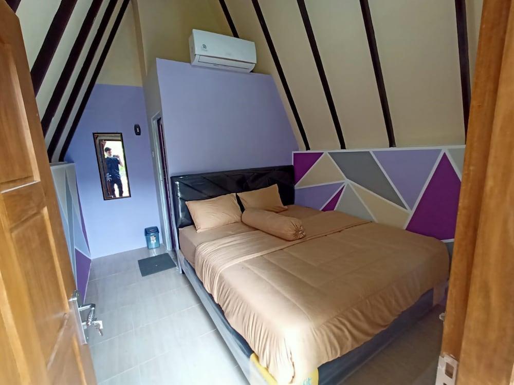 Bungalow Ungu Kebumen