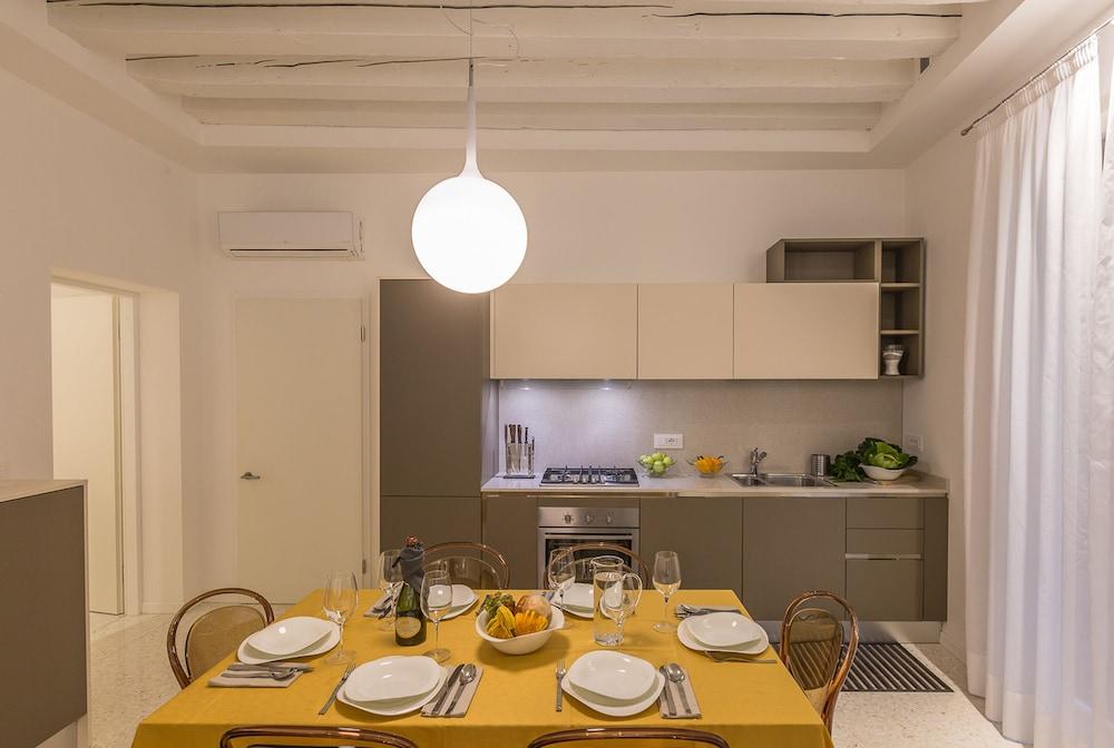 Ca' Rossini 1 Apartment