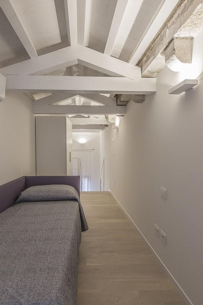 Ca' Rossini 2 Apartment