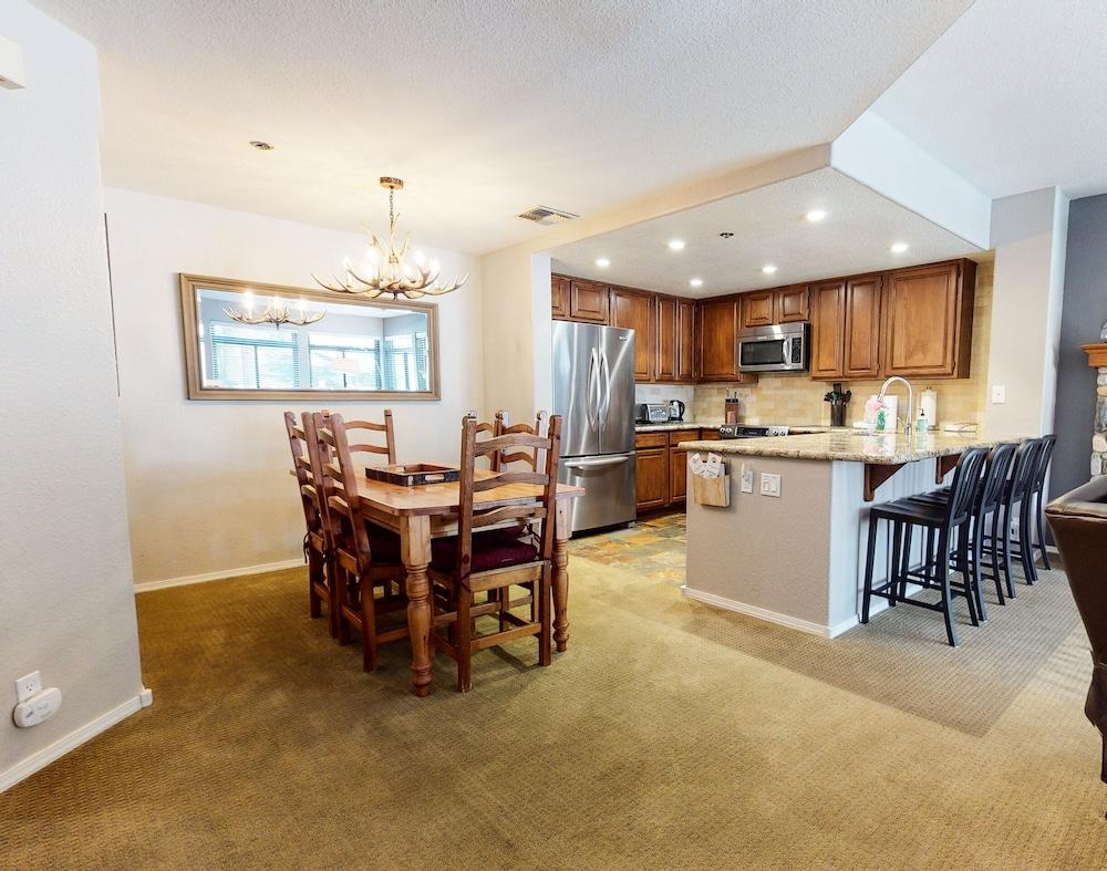 Silver Bear #30 2 Bedroom Condo