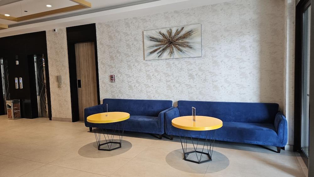 Kingsgate Al Jadaf by Millennium Hotels