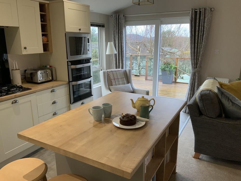 Clouded Yellow - Beautiful Modern Lodge, Kippford