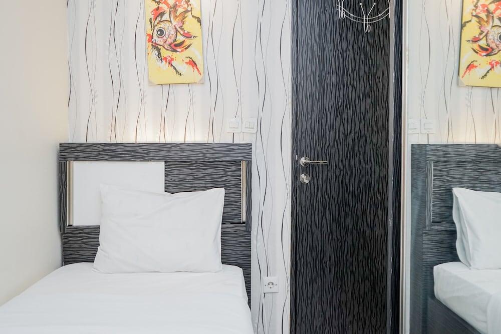 Comfy 2BR with Modern Design Bintaro Park View Apartment