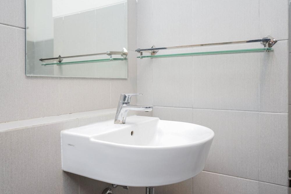 Best Elegance Studio Room Bintaro Icon Apartment