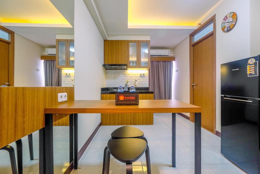Comfortable 2BR Apartment at Cinere Resort